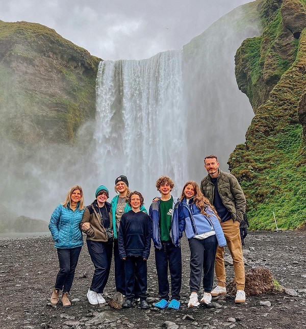 Cặp bố mẹ người Mỹ này chưa bao giờ cho phép con nói 3 chữ này ở nhà - 1