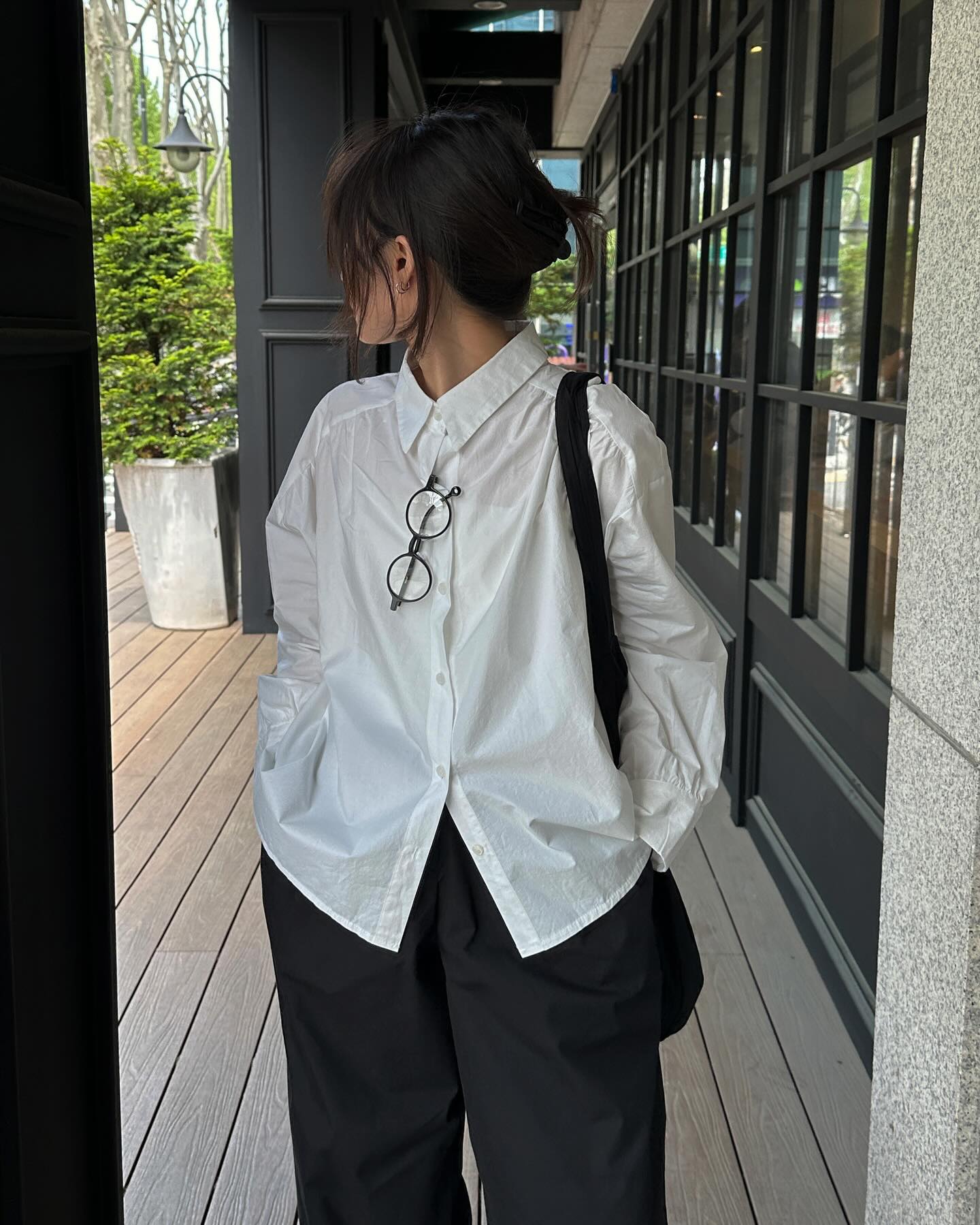 5 mẫu áo sáng màu trẻ trung và nhẹ mát nên có trong mùa hè- Ảnh 10. 5 mẫu áo sáng màu trẻ trung và nhẹ mát nên có trong mùa hè- Ảnh 10.