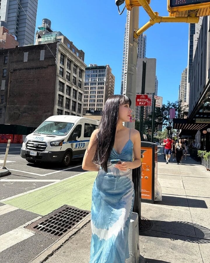 Trang phục hè theo phong cách Hàn Quốc cho các quý cô tỏa sáng - Ảnh 2.