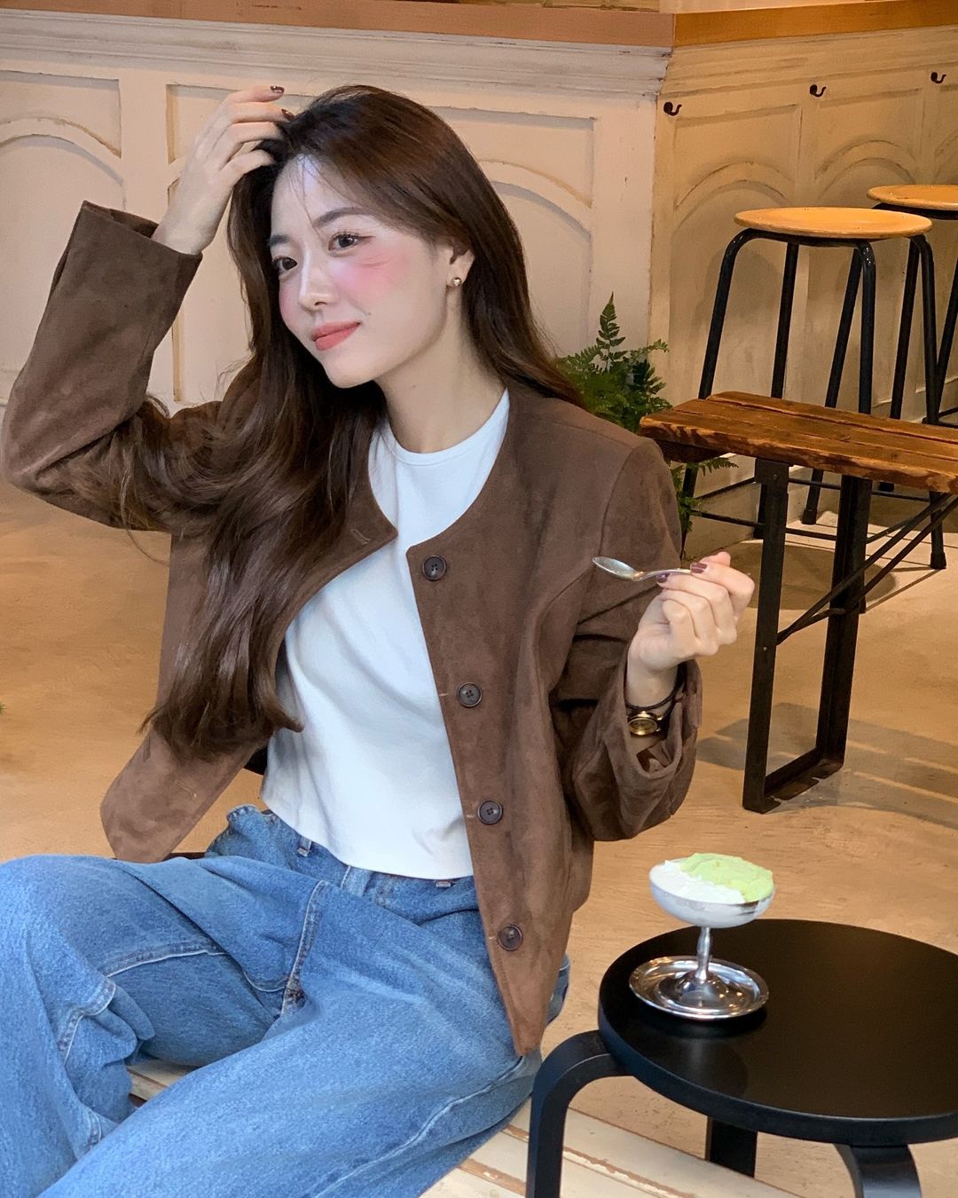 Kiểu áo khoác tôn dáng, thanh lịch đang được phái đẹp yêu thích- Ảnh 10.