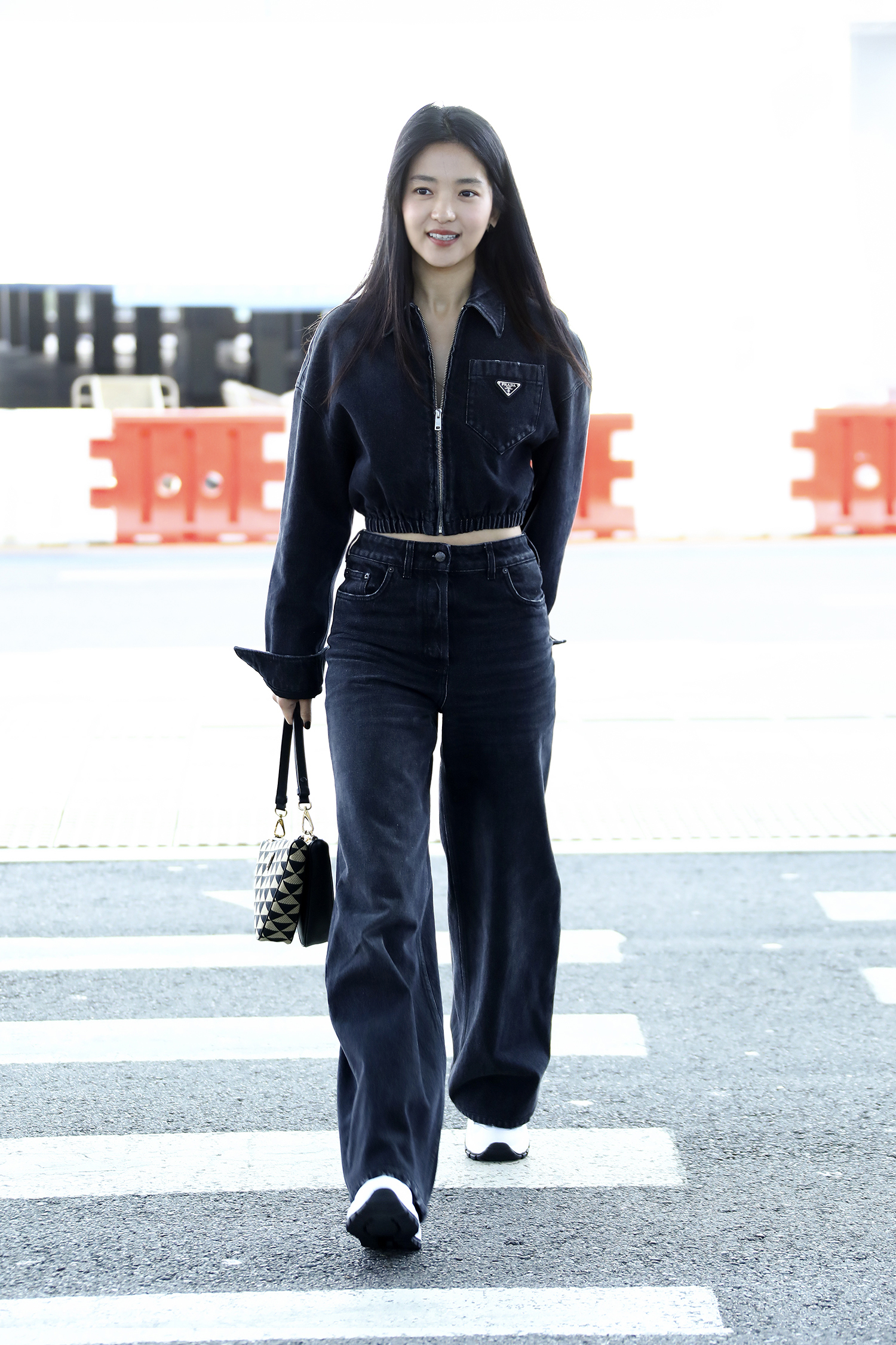 Nữ chính phim Hàn xuất sắc nhất hiện tại: Xinh đẹp với mọi kiểu tóc, thời trang tinh giản mà sang trọng- Ảnh 24. Nữ chính phim Hàn xuất sắc nhất hiện tại: Xinh đẹp với mọi kiểu tóc, thời trang tinh giản mà sang trọng- Ảnh 24.