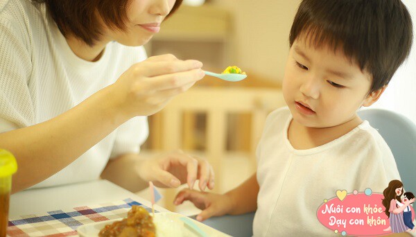 3 thói quen hàng ngày tưởng vô hại nhưng khiến trẻ khó tăng chiều cao, nhiều bố mẹ đang xem nhẹ - 3