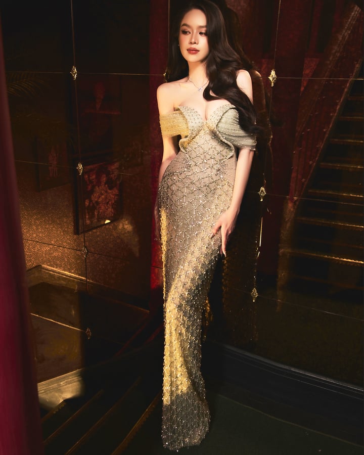 Nhìn lại năm 2024, Lê Ngọc Lâm cho biết là một năm anh tạo được nhiều dấu ấn. Anh đã ra mắt bộ sưu tập "Sương mai" trong khuôn khổ show Vietnam Beauty Fashion Fest hồi tháng 6. Bên cạnh đó, nhà mốt đều đặn giới thiệu nhiều bộ sưu tập ứng dụng như Liberté, Precious, Confetti... Anh hợp tác làm trang phục cho nhiều Hoa hậu quốc tế ở nhiều cuộc thi nhan sắc. Trong năm tới, anh ấp ủ thực hiện show cá nhân.