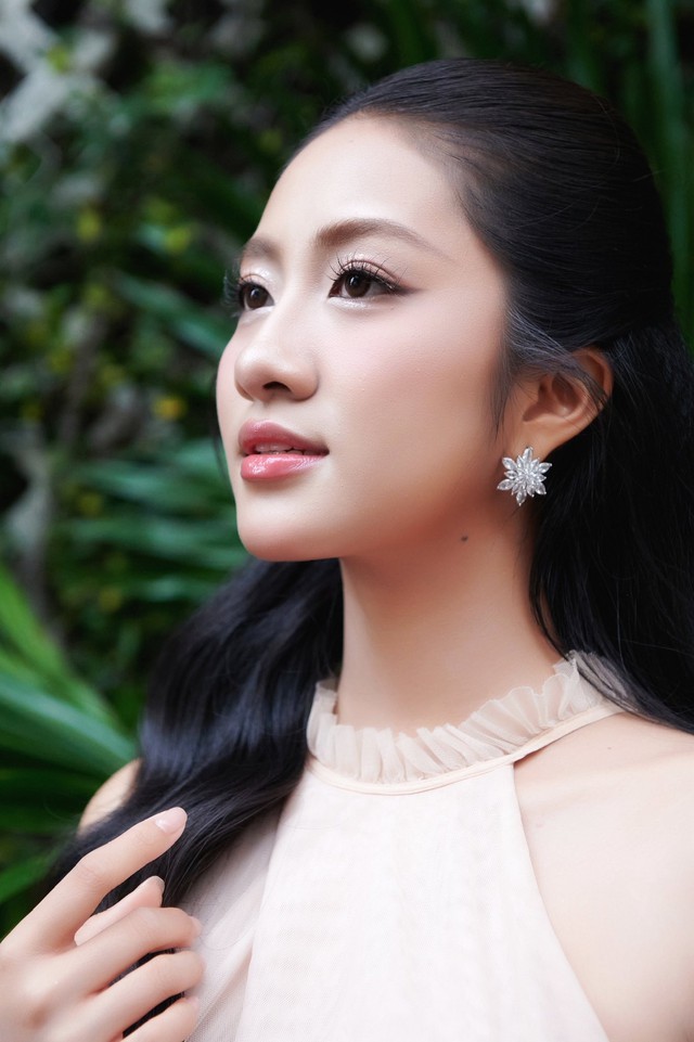 Người đẹp quê Phú Yên vừa đăng quang Hoa hậu Việt Nam nhan sắc đời thực có gì đặc biệt?- Ảnh 4.