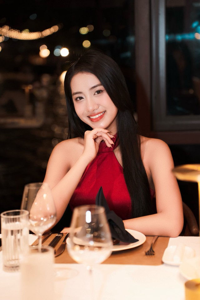 Người đẹp quê Phú Yên vừa đăng quang Hoa hậu Việt Nam nhan sắc đời thực có gì đặc biệt?- Ảnh 5.