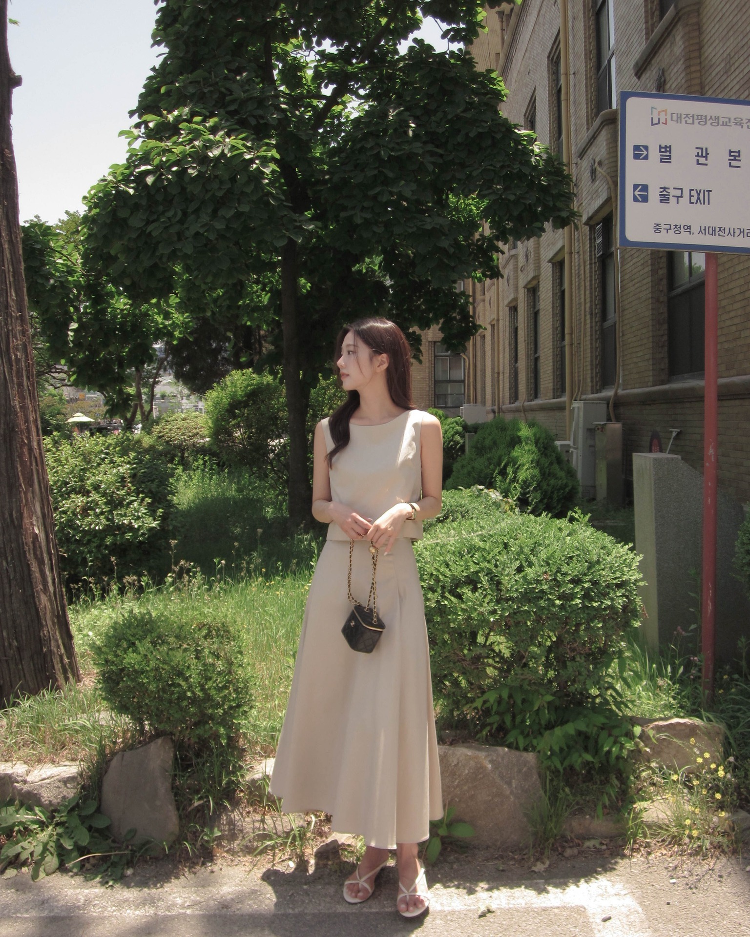 10 cách mặc chân váy dài nhẹ mát và đẹp ngẩn ngơ trong mùa hè - Ảnh 6.