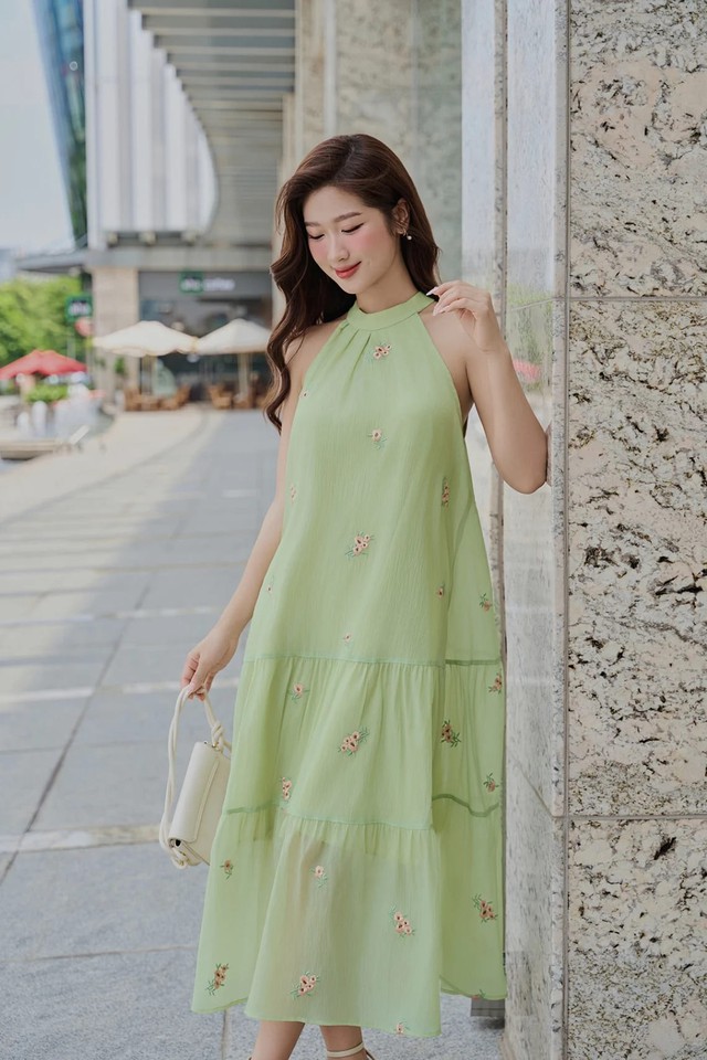 Gợi ý những mẫu thời trang đi biển quyến rũ, nhất định tham khảo lựa chọn trong mùa hè 2025- Ảnh 5.