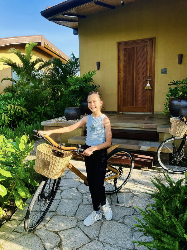 Nét đẹp nàng thơ của con gái Đoan Trang đang được dân mạng ghép cặp với con trai Hồng Nhung - Ảnh 4.