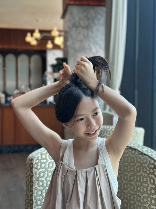 Nét đẹp nàng thơ của con gái Đoan Trang đang được dân mạng ghép cặp với con trai Hồng Nhung - Ảnh 9.