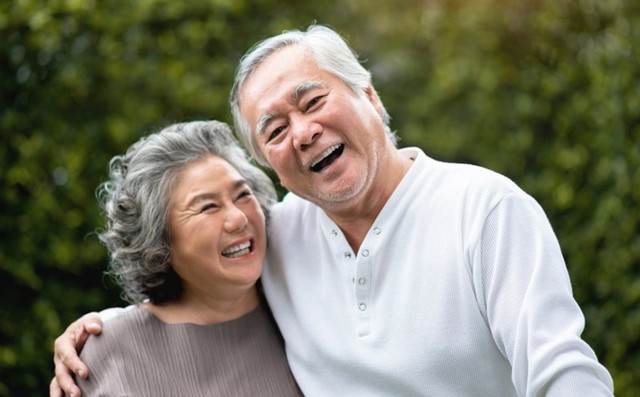 Nếu bạn muốn sống lâu hơn sau 60 tuổi, cần tuân thủ 7 điều 'lười biếng' này - Ảnh 2.