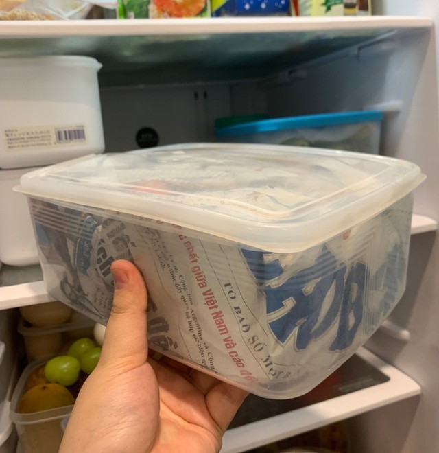 Vải thiều vào cuối vụ giá bán siêu rẻ, chị em truyền nhau bí quyết bảo quản quả vải tươi cả tháng- Ảnh 5.