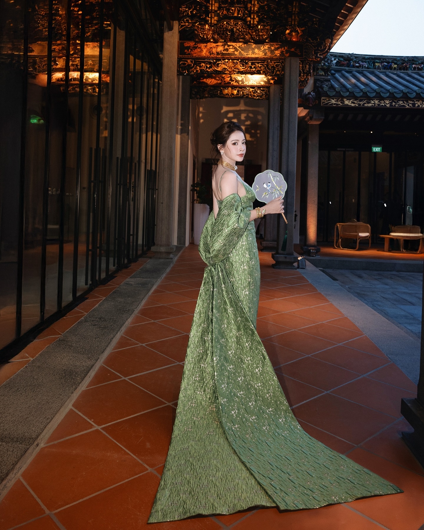 Chi Pu đọ sắc mỹ nhân đẹp nhất Philippines - Ảnh 2.