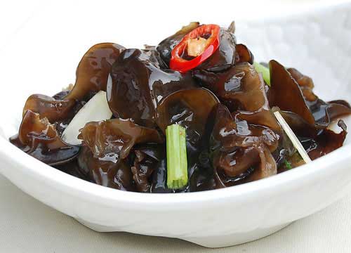 Thực phẩm phơi khô có công dụng giúp bơm máu lên não, ngăn ngừa đột quỵ, đang bán đầy chợ Việt- Ảnh 2.