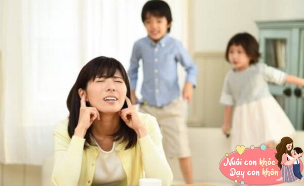 Trẻ ở nhà thích "bắt nạt" người thân, ra ngoài lại nhút nhát là do bố mẹ mắc phải 3 lỗi này - 6