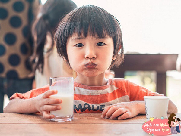 Hộp sữa nhỏ trong ba lô, "đòn bẩy" giúp con "cân" cả ngày học tập. - 5