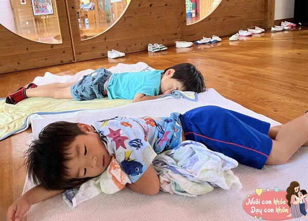 4 kiểu quần áo bố mẹ thích nhưng âm thầm gây hại cho trẻ mẫu giáo - 4