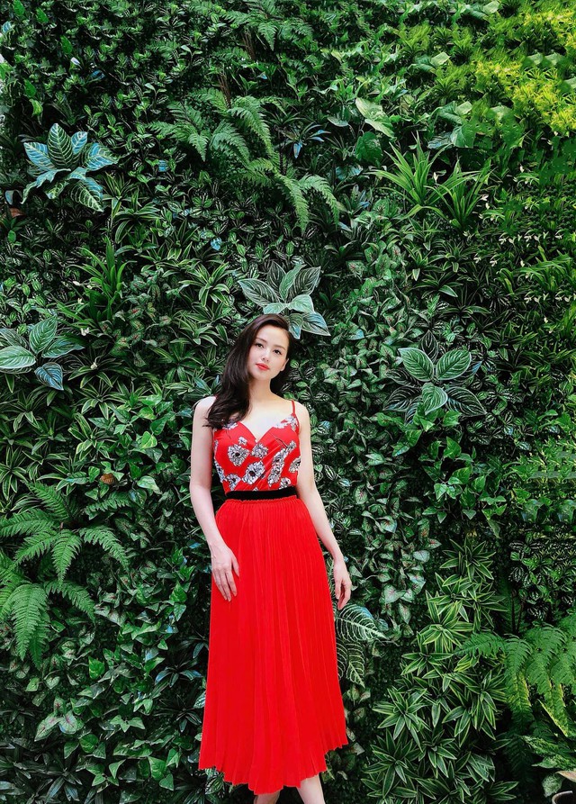 Cách mix đồ 'hack tuổi', tôn dáng của Tâm Tít - Ảnh 16. Cách mix đồ 'hack tuổi', tôn dáng của Tâm Tít - Ảnh 16.