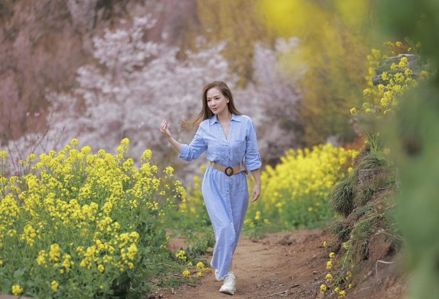 Diện đồ mùa thu 'chill' và tinh tế như MC Đan Lê - Ảnh 5. Diện đồ mùa thu 'chill' và tinh tế như MC Đan Lê - Ảnh 5.