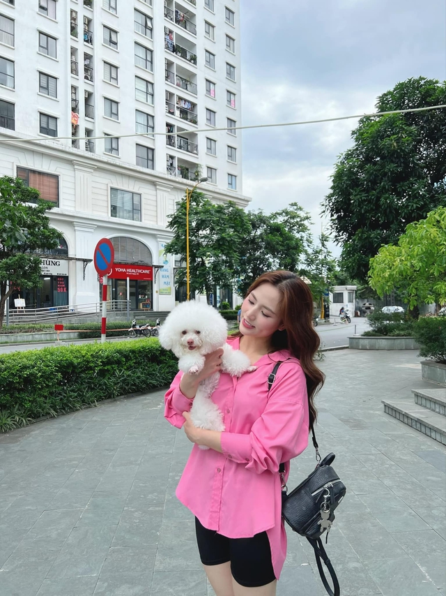 Mix đồ xuống phố mùa thu biến hoa như Việt Hoa 'gió ngang khoảng trời xanh' - Ảnh 4.