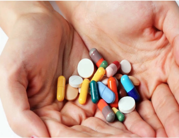 Kháng kháng sinh: Nguyên nhân khiến bệnh viêm đường hô hấp nặng hơn lúc giao mùa - Ảnh 3.