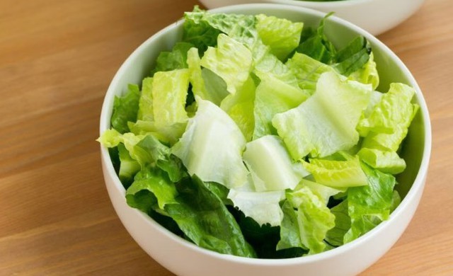 Rau xà lách lọt top ‘tốt nhất thế giới’ theo CDC Mỹ: Tốt cho tim mạch, ổn định đường huyết, giảm nguy cơ ung thư - Ảnh 4. Rau xà lách lọt top ‘tốt nhất thế giới’ theo CDC Mỹ: Tốt cho tim mạch, ổn định đường huyết, giảm nguy cơ ung thư - Ảnh 4.