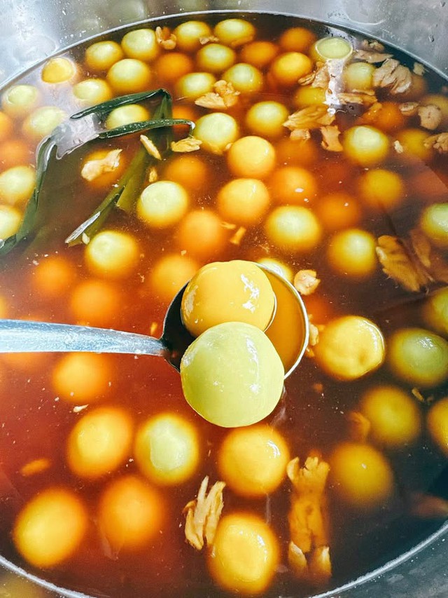 Bánh trôi nước Việt Nam - món ăn vặt từ gừng ngon nhất thế giới ngày lạnh - Ảnh 2.