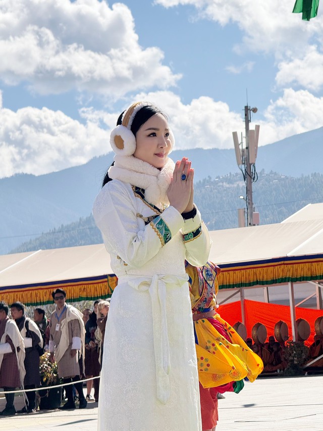 Hoa hậu Đền Hùng Giáng My đọ sắc bên cựu người mẫu Thủy Hương - Ảnh 7. Hoa hậu Đền Hùng Giáng My đọ sắc bên cựu người mẫu Thủy Hương - Ảnh 7.