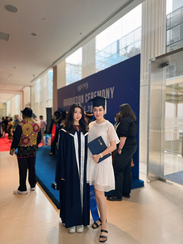 Sắc vóc tuổi 18 của con gái Nguyễn Thị Huyền - Ảnh 4.