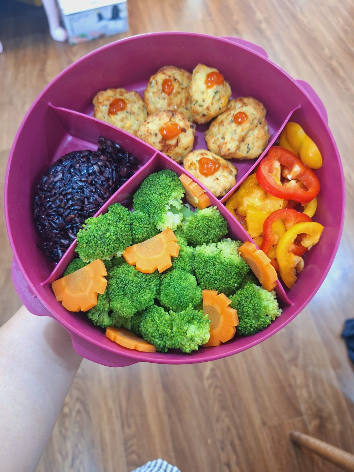 Tự nấu cơm mang đi làm, mẹ 8X giảm 15 kg sau 9 tháng - Ảnh 5.