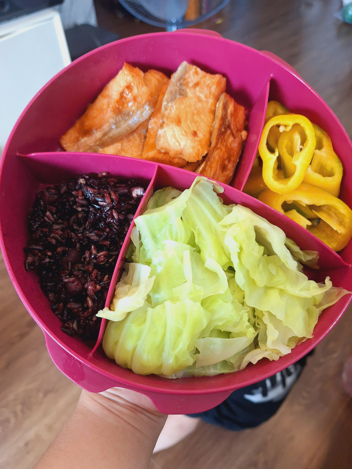 Tự nấu cơm mang đi làm, mẹ 8X giảm 15 kg sau 9 tháng - Ảnh 10.