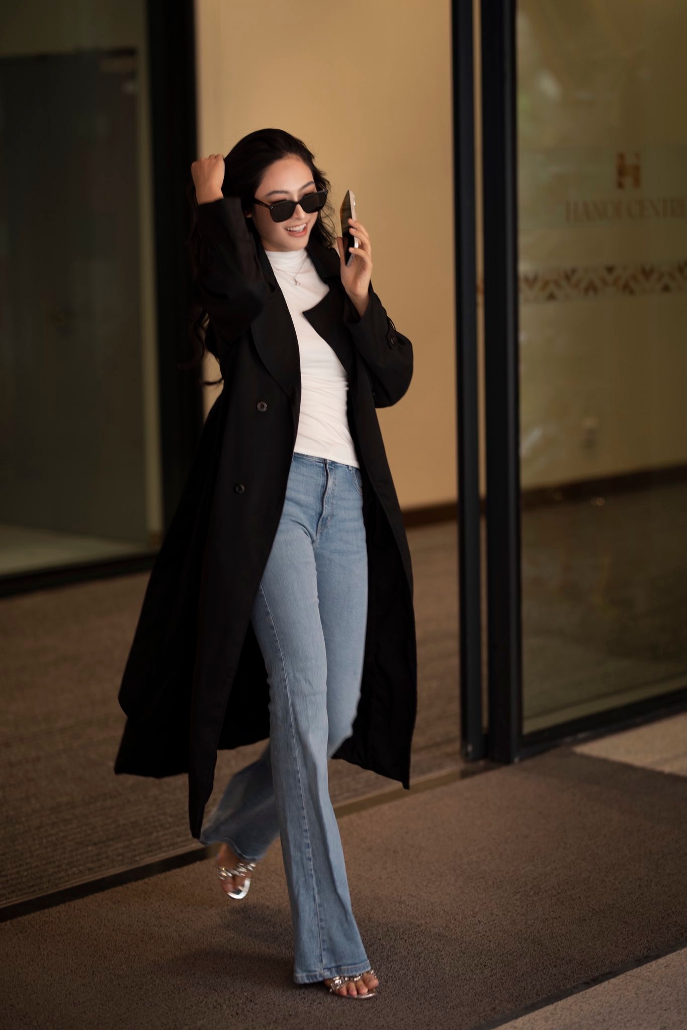 Á hậu quê Hải Phòng: Tỏa sáng với vẻ đẹp tự nhiên và tài năng nổi bật - Ảnh 2.