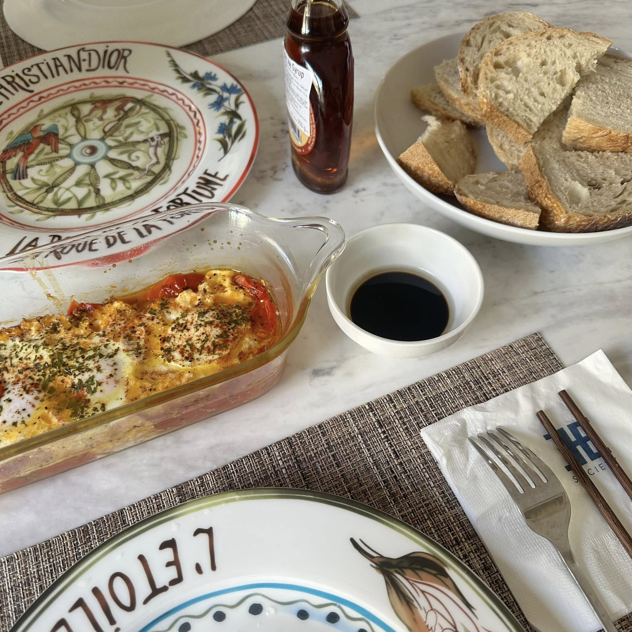 Bóc giá chiếc túi hàng hiệu của Linh Rin trong đám cưới con gái tỉ phú Johnathan Hạnh Nguyễn - Ảnh 13. Bóc giá chiếc túi hàng hiệu của Linh Rin trong đám cưới con gái tỉ phú Johnathan Hạnh Nguyễn - Ảnh 13.