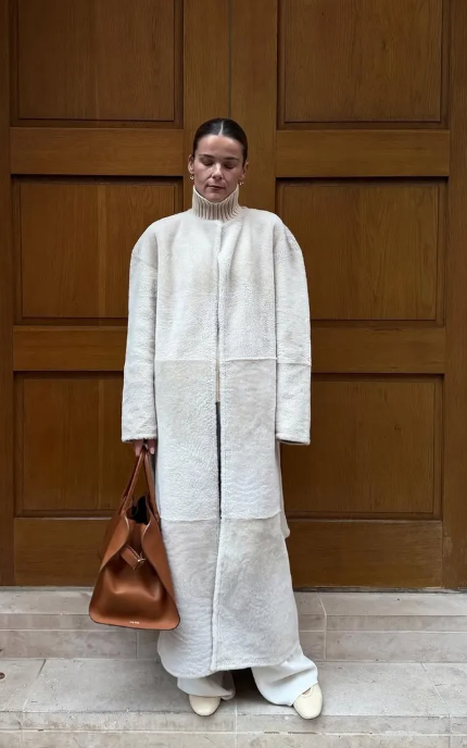 Công thức phối đồ thời thượng cùng áo khoác màu kem - Ảnh 8.