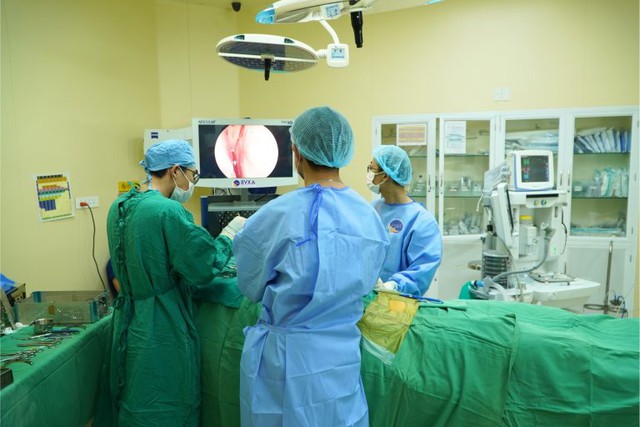 Cô gái 27 tuổi bất ngờ phát hiện đột quỵ từ dấu hiệu nhiều người Việt bỏ qua - Ảnh 1. Cô gái 27 tuổi bất ngờ phát hiện đột quỵ từ dấu hiệu nhiều người Việt bỏ qua - Ảnh 1.