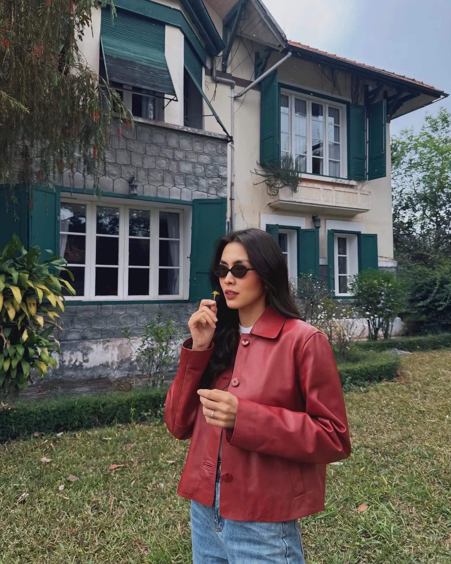 Xuống phố mùa đông với áo da đẹp như Tăng Thanh Hà, Hoa hậu Trần Tiểu Vy, Lương Thuỳ Linh - Ảnh 9.