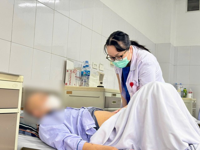 Người đàn ông phát hiện ung thư gan ở tuổi 53 thừa nhận 1 sai lầm nhiều người Việt mắc phải - Ảnh 1.