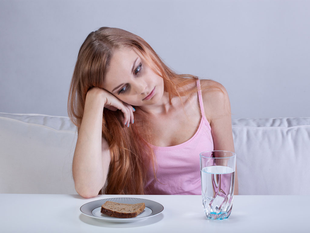 Bữa sáng sau tuổi 40: Ăn đúng cách để duy trì sức khỏe - Ảnh 3.