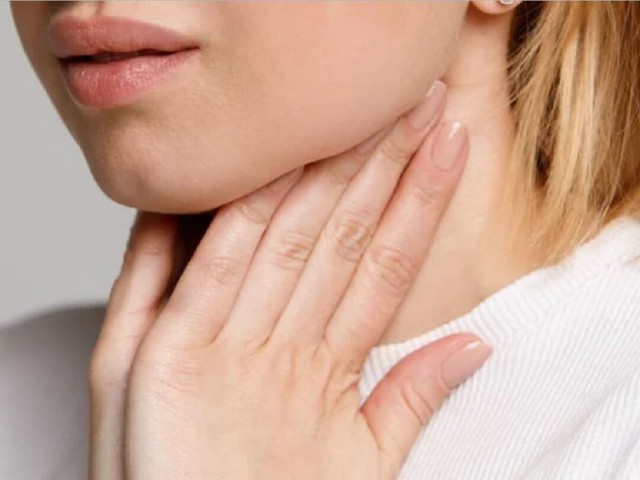 Cô gái 23 tuổi phát hiện mắc ung thư dạ dày từ dấu hiệu nhiều người Việt bỏ qua - Ảnh 2.