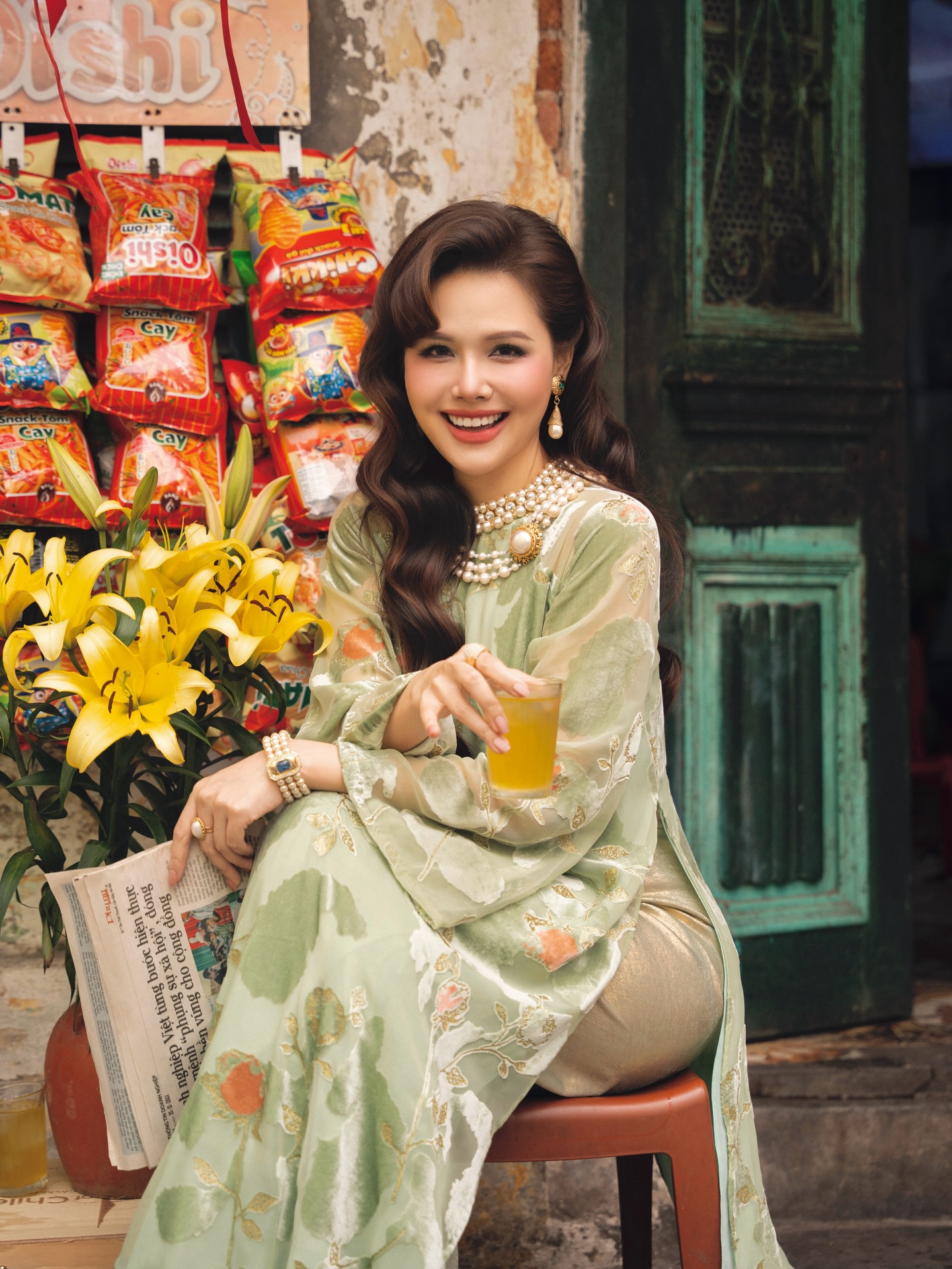 'Dâu hào môn' Phanh Lee gây chú ý với khí chất quý cô Hà thành - Ảnh 3. 'Dâu hào môn' Phanh Lee gây chú ý với khí chất quý cô Hà thành - Ảnh 3.