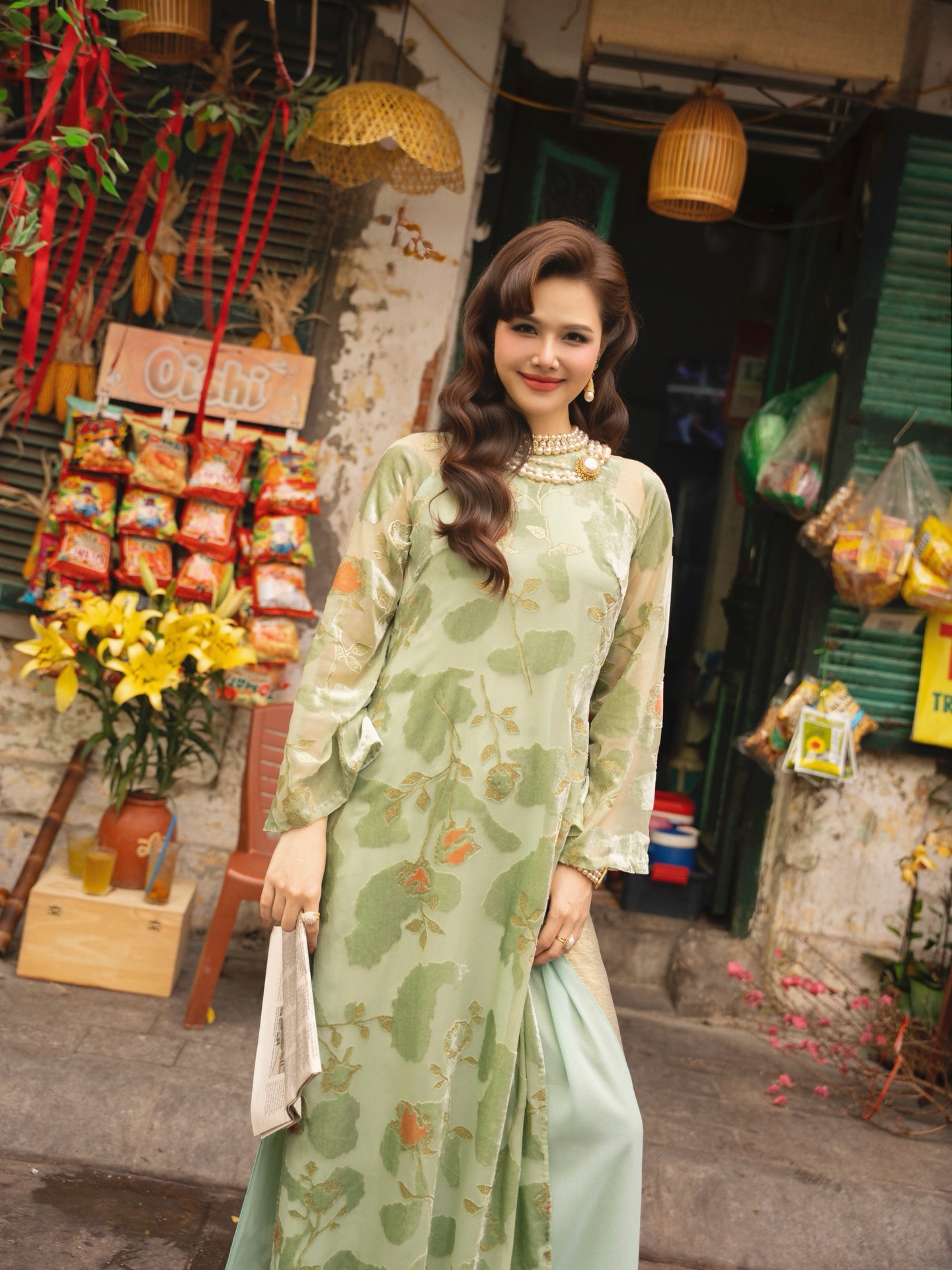 'Dâu hào môn' Phanh Lee gây chú ý với khí chất quý cô Hà thành - Ảnh 6. 'Dâu hào môn' Phanh Lee gây chú ý với khí chất quý cô Hà thành - Ảnh 6.