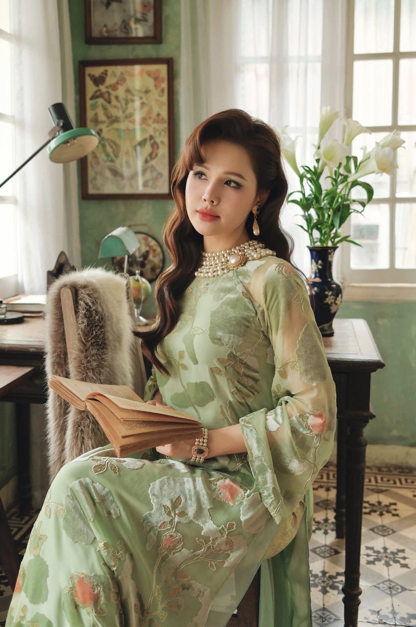 'Dâu hào môn' Phanh Lee gây chú ý với khí chất quý cô Hà thành - Ảnh 9. 'Dâu hào môn' Phanh Lee gây chú ý với khí chất quý cô Hà thành - Ảnh 9.