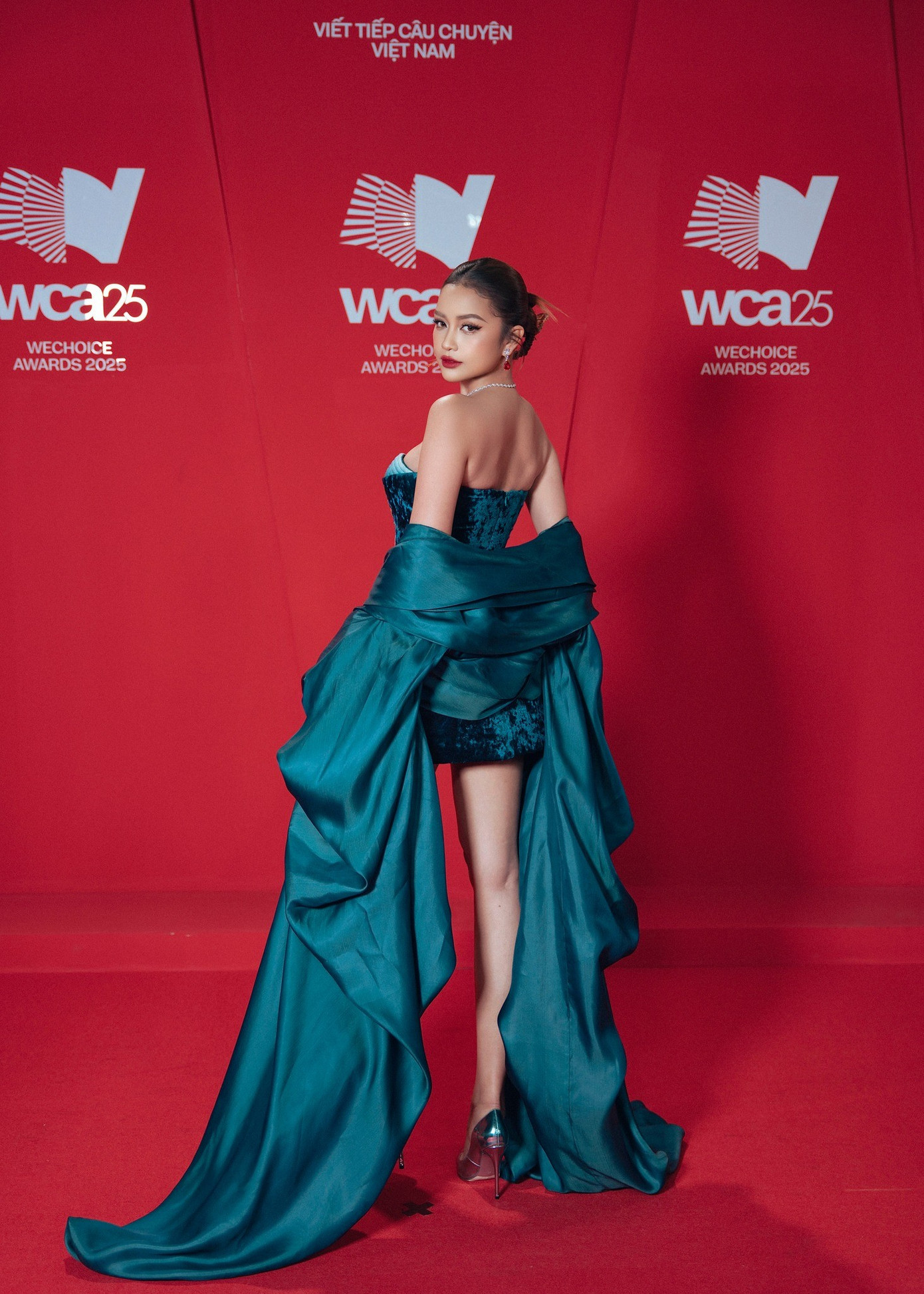 Hoa hậu Thanh Thủy, Trúc Linh ưu tiên trang phục tôn vinh giá trị truyền thống - Ảnh 14.