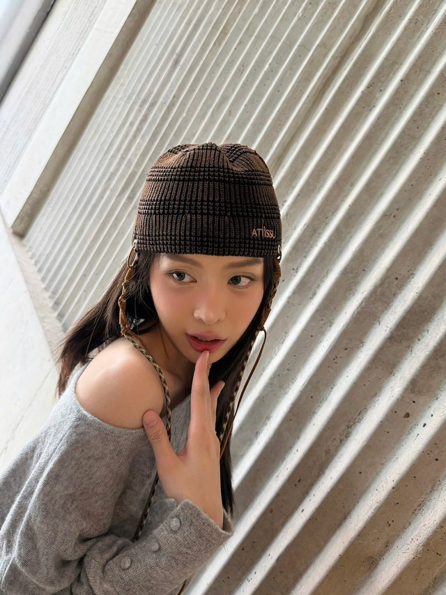 Vẻ đẹp đời thực tựa thiên thần của Hoa hậu Việt Nam quê Đà Nẵng vừa lộ tin đồn hẹn hò nam ca sĩ nhà giàu - Ảnh 7.