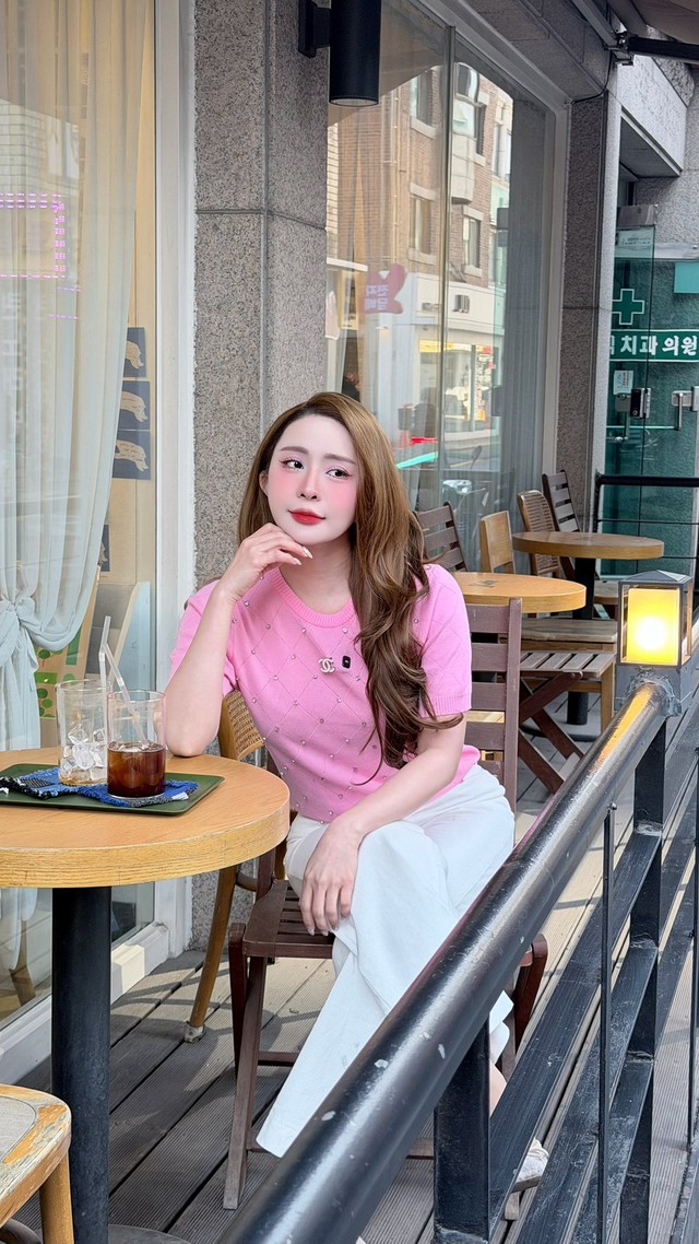 Diện bikini nóng bỏng chào hè, cá sấu chúa Quỳnh Nga gây sốt MXH - Ảnh 8. Diện bikini nóng bỏng chào hè, cá sấu chúa Quỳnh Nga gây sốt MXH - Ảnh 8.