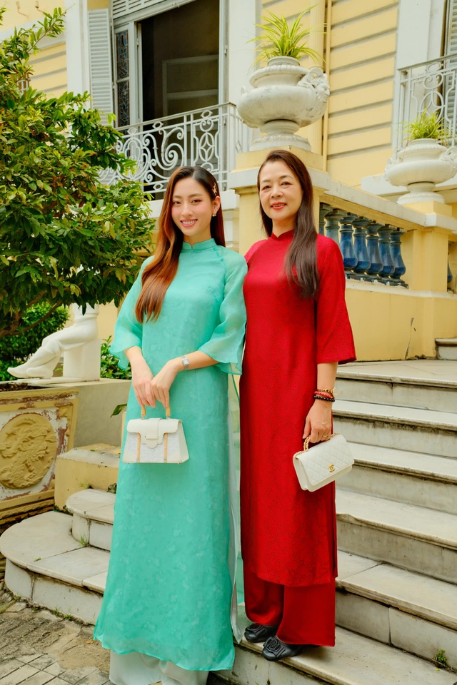 Mẹ ruột Hoa hậu Lương Thùy Linh ở tuổi hưu vẫn luôn là nguồn cảm hứng lớn nhất về sự tự tin và bản lĩnh với con gái - Ảnh 12.