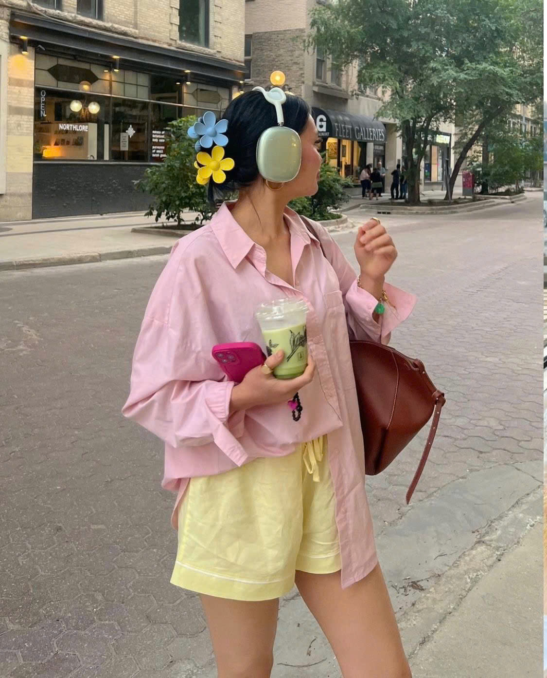 Quần short màu sắc “khuấy đảo” tủ đồ mùa hè của các cô nàng - Ảnh 2. Quần short màu sắc “khuấy đảo” tủ đồ mùa hè của các cô nàng - Ảnh 2.