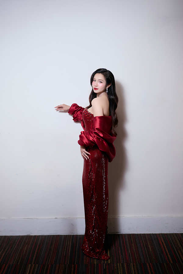 Chỉ nửa tháng sau sinh, vợ đạo diễn Võ Thanh Hòa gây ngỡ ngàng vì lấy lại dáng nhanh - Ảnh 4. Chỉ nửa tháng sau sinh, vợ đạo diễn Võ Thanh Hòa gây ngỡ ngàng vì lấy lại dáng nhanh - Ảnh 4.