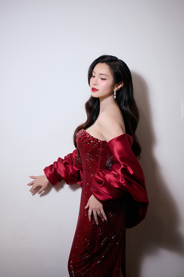 Chỉ nửa tháng sau sinh, vợ đạo diễn Võ Thanh Hòa gây ngỡ ngàng vì lấy lại dáng nhanh - Ảnh 5. Chỉ nửa tháng sau sinh, vợ đạo diễn Võ Thanh Hòa gây ngỡ ngàng vì lấy lại dáng nhanh - Ảnh 5.