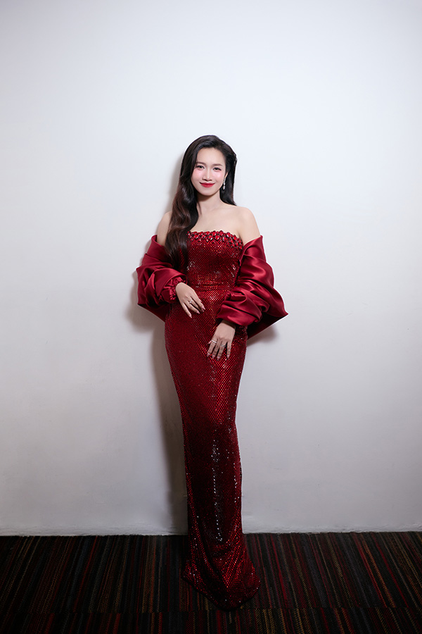 Chỉ nửa tháng sau sinh, vợ đạo diễn Võ Thanh Hòa gây ngỡ ngàng vì lấy lại dáng nhanh - Ảnh 7. Chỉ nửa tháng sau sinh, vợ đạo diễn Võ Thanh Hòa gây ngỡ ngàng vì lấy lại dáng nhanh - Ảnh 7.