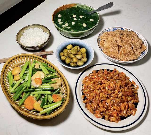 10 Mâm cơm gia đình thơm ngon khiến bạn không còn muốn ăn ngòai - Ảnh 2. 10 Mâm cơm gia đình thơm ngon khiến bạn không còn muốn ăn ngòai - Ảnh 2.